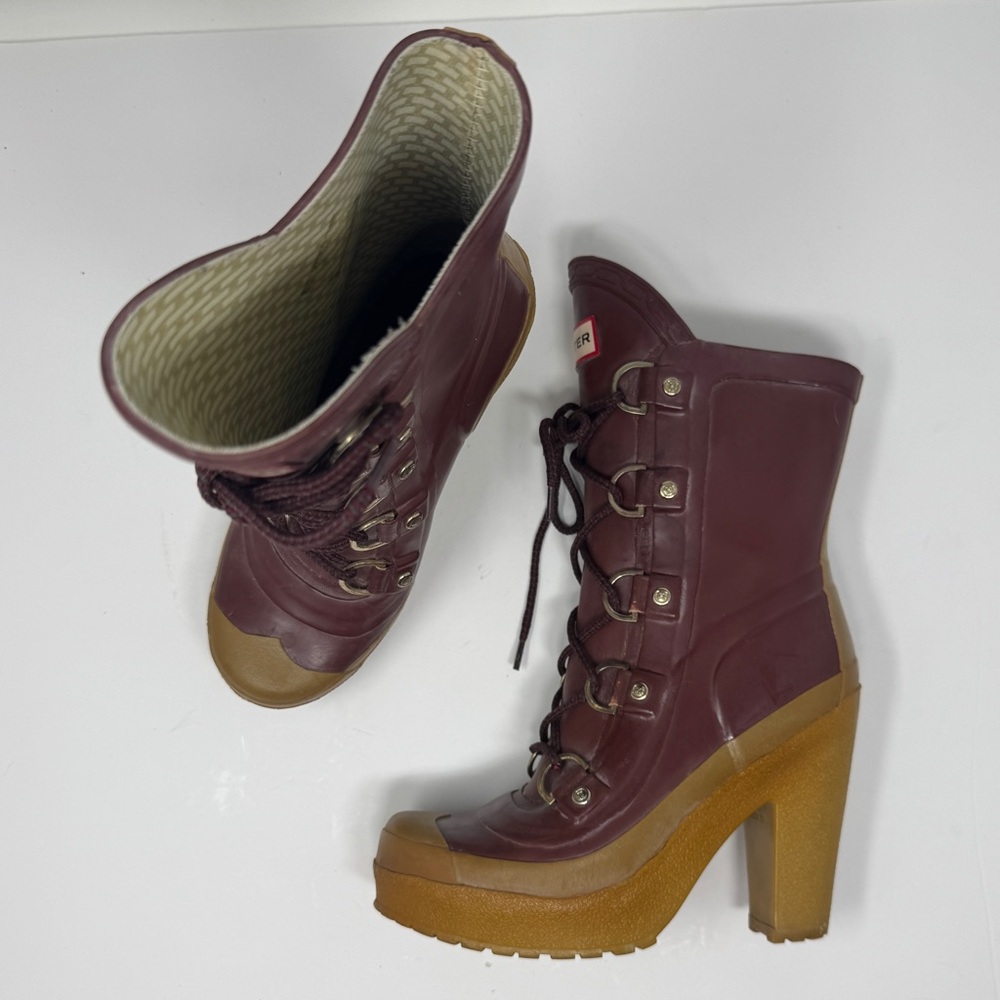 Hunter Gabby Red and Brown Rain Boots with High Heel and Lace-Up Design US 5